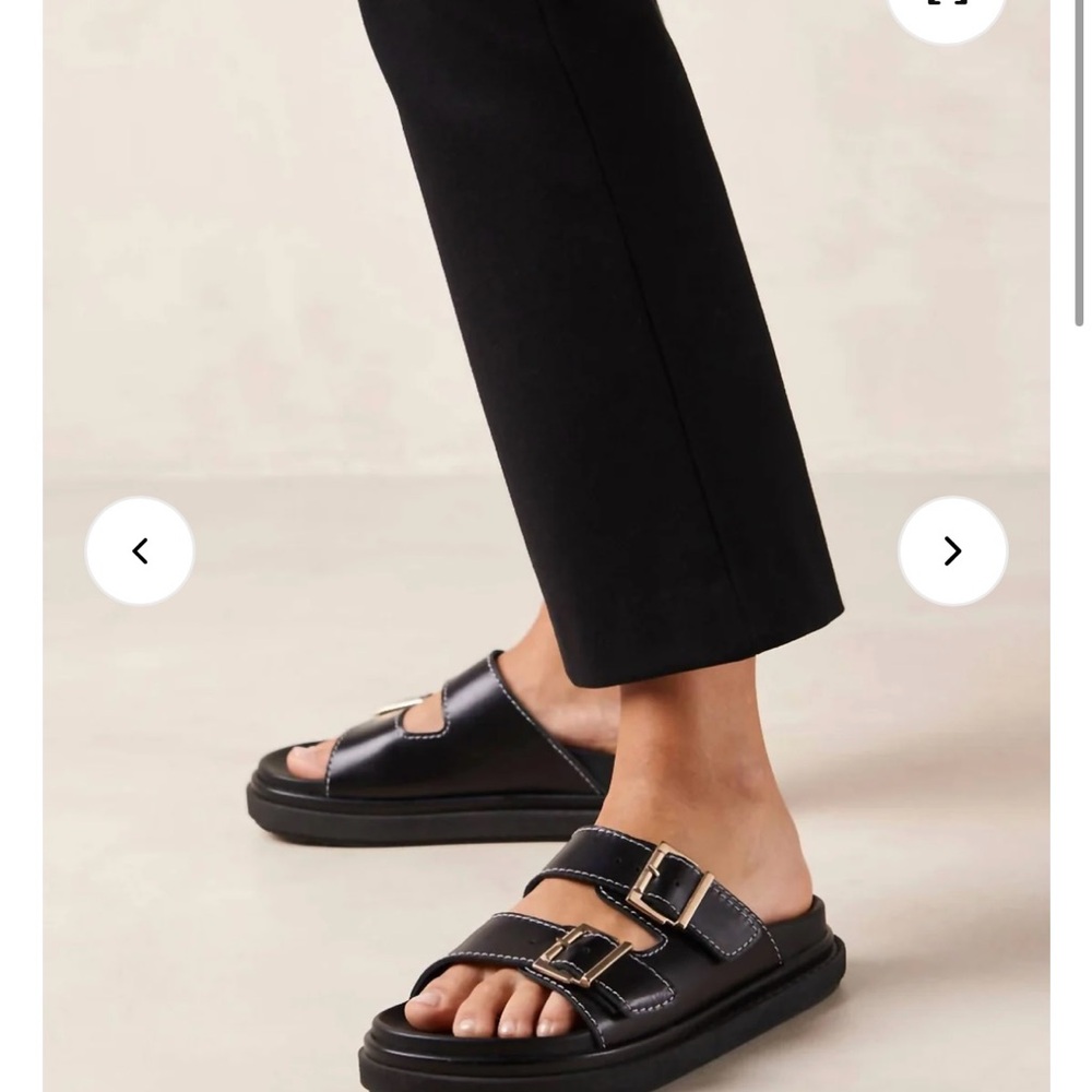 ALOHAS Black Chunky Platform Sandals
